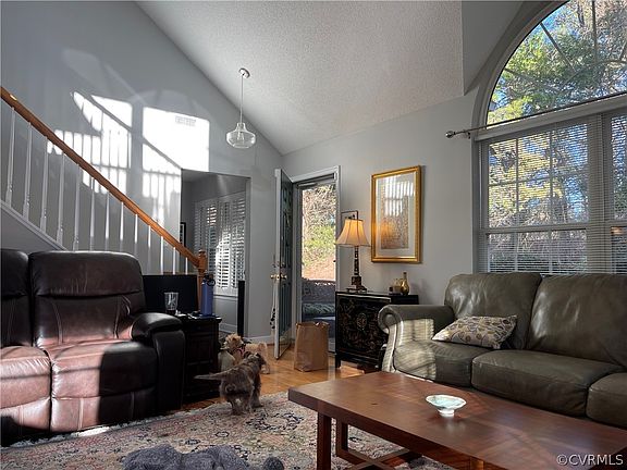2nd image of 615 Bellerive Ct Unit D