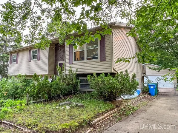 1411 West Ave, Marquette, MI 49855