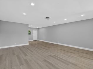 2755 NE 28th Ave APT E2, Lighthouse Pt, FL 33064