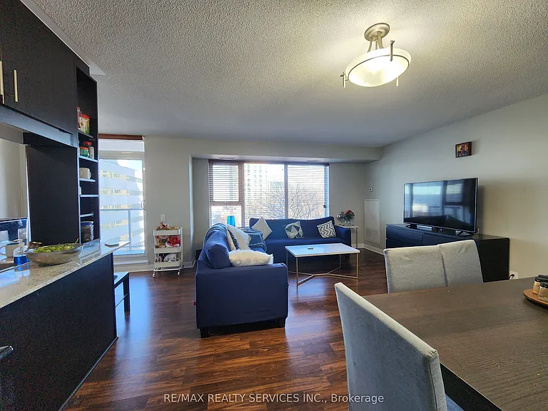 25 Town Centre Ct #1002 — Photo 9