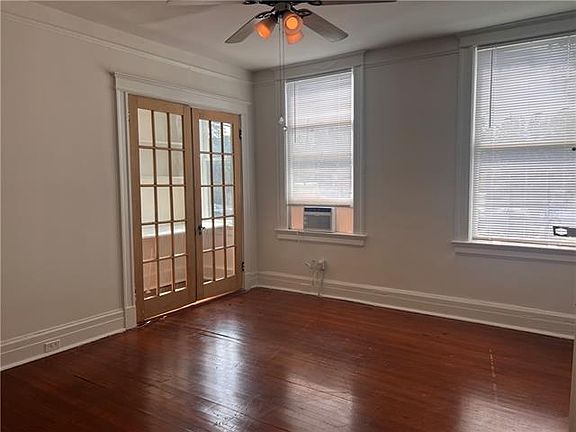 2nd image of 4126 Carondelet St #2