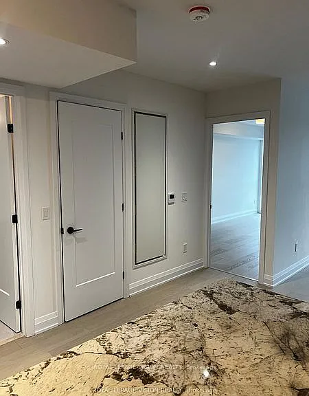 505 Glencairn Ave #328 — Photo 5