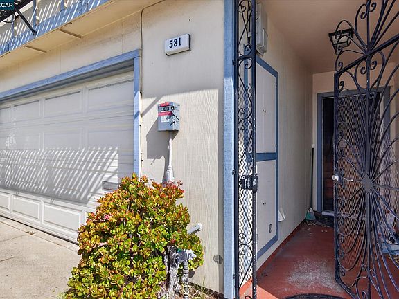 2nd image of 581 Price St
