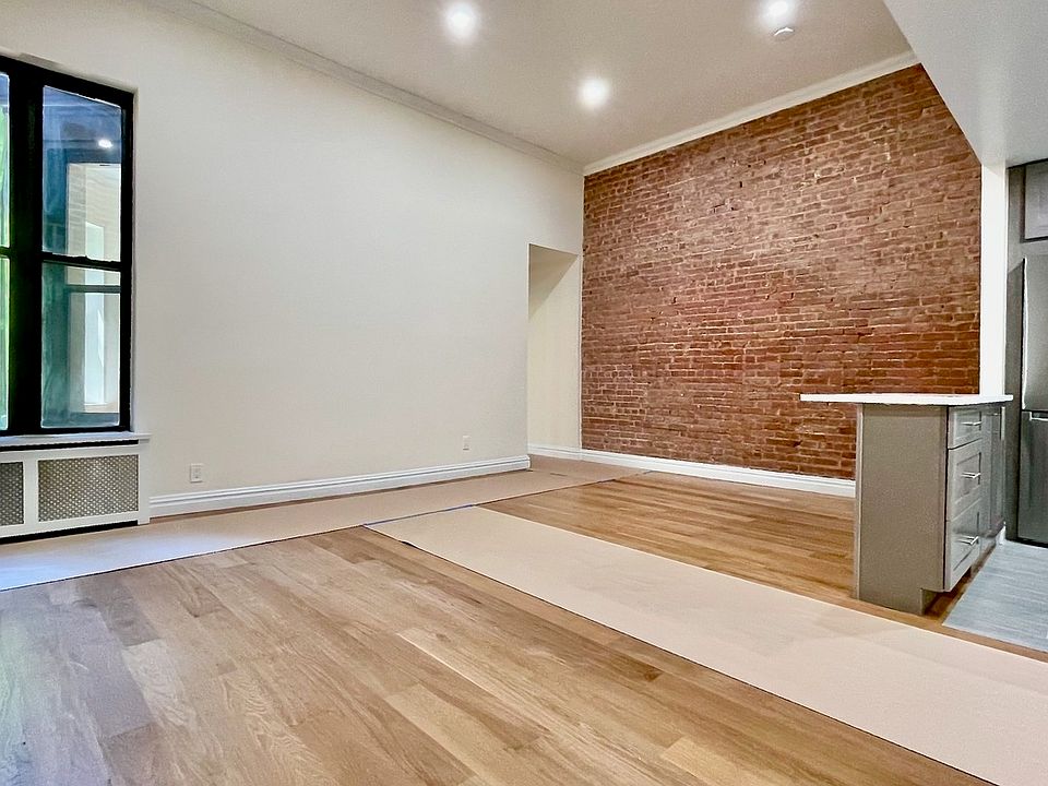 1st image of 32 W 75th St #1R
