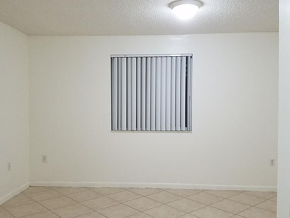 3rd image of 15721 SW 137th Ave APT 203