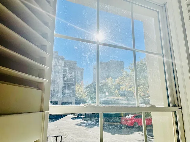 100 W Court St #1B — Photo 10