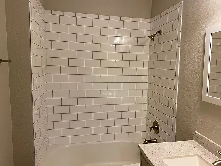 2115 S Fern Creek Ave — Photo 12