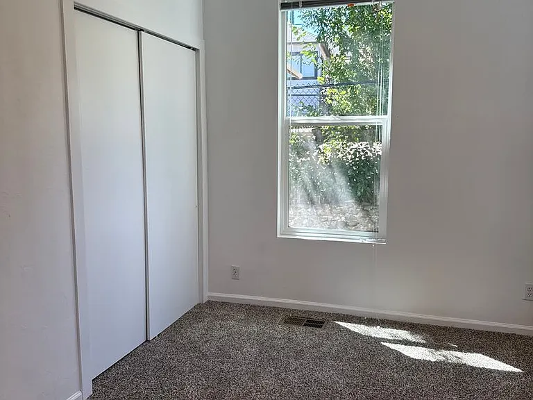 1144 Willis St — Photo 13