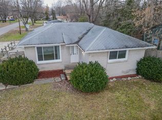 3309 Crooks Rd, Rochester Hills, MI 48309
