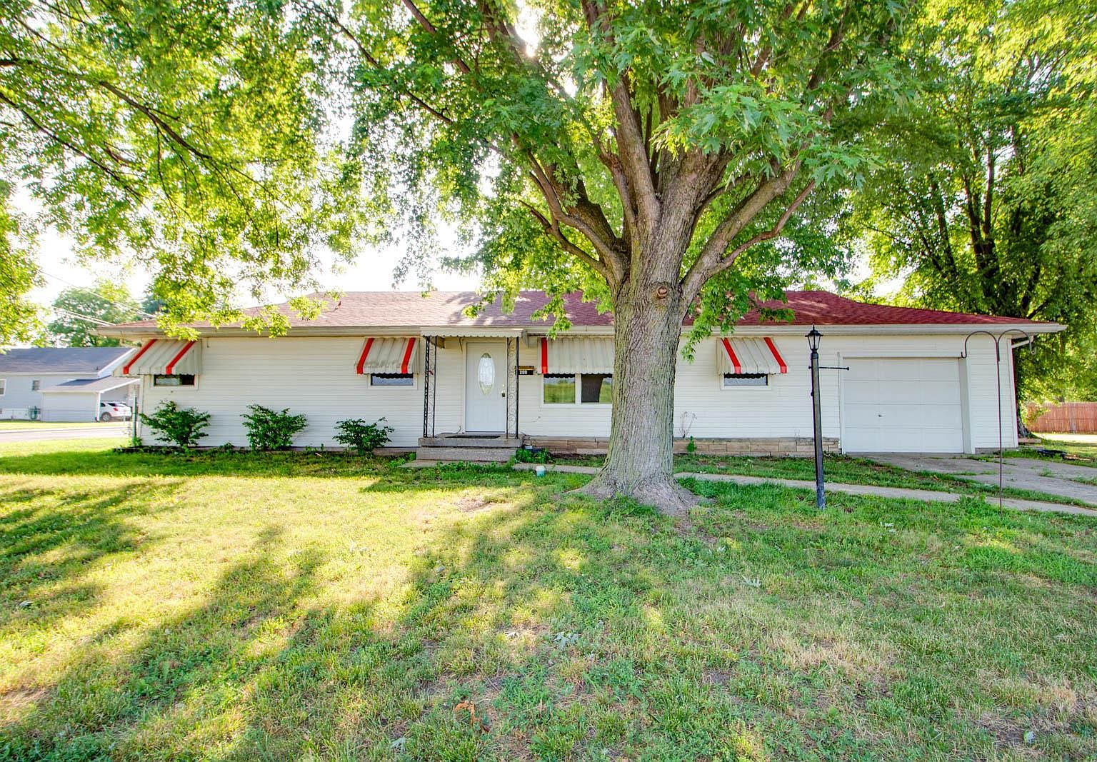 200 N Old Saint Louis Rd, Hartford, IL 62048 Zillow