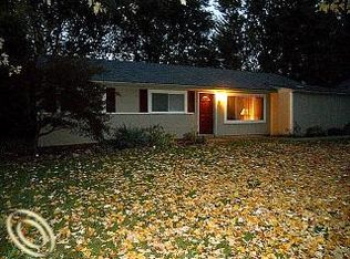 1991 Swaranne Dr, West Bloomfield, MI 48324