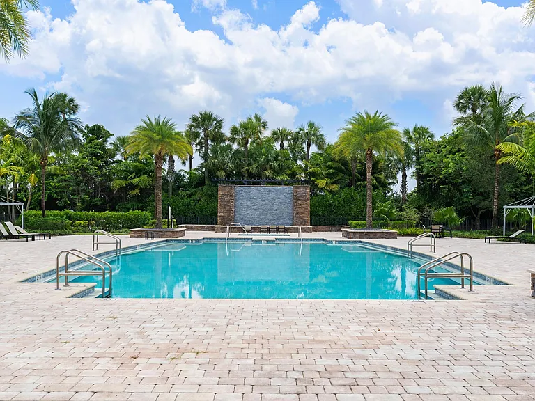 8795 Grand Prix Ln — Photo 46