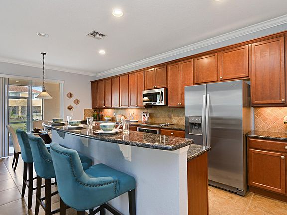 2nd image of 8861 Della Scala Cir