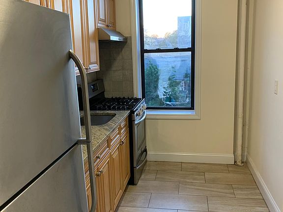 3rd image of 955 McLean Ave #3D
