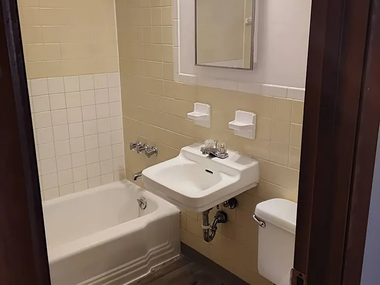 138 Polk Street — Photo 21
