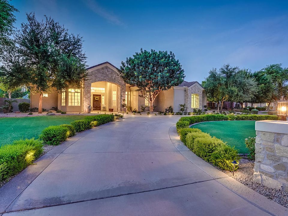 1st image of 2534 E Linda Ln