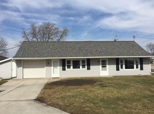 N6882 Esterbrook Rd, Fond Du Lac, WI 54937