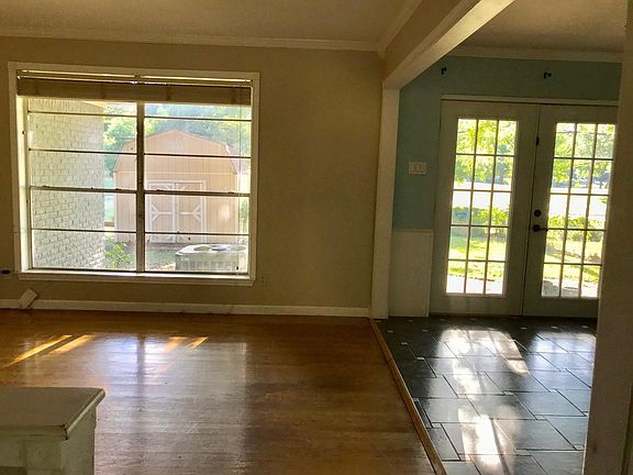 5th image of 408 Dublin Dr