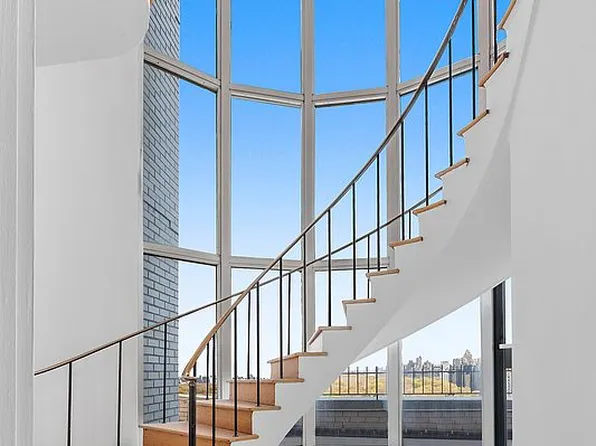 24 Central Park S Penthouse E, New York, NY 10019