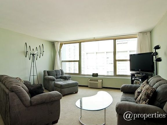 997|=|Living Room