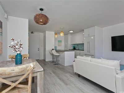320 Liliuokalani Ave APT 602, Honolulu, HI, 96815