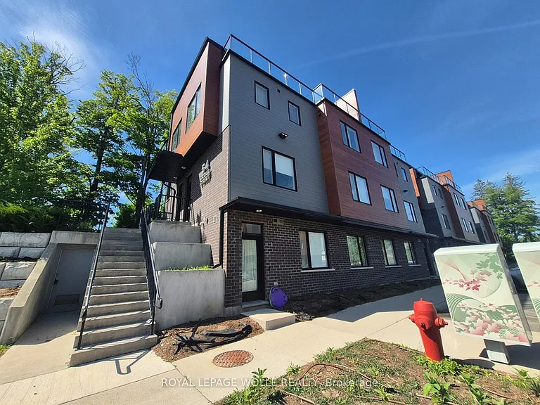 54 Bridge St W #1 — Photo 1