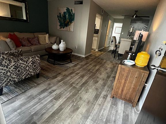3rd image of 55 Glades Cir #55
