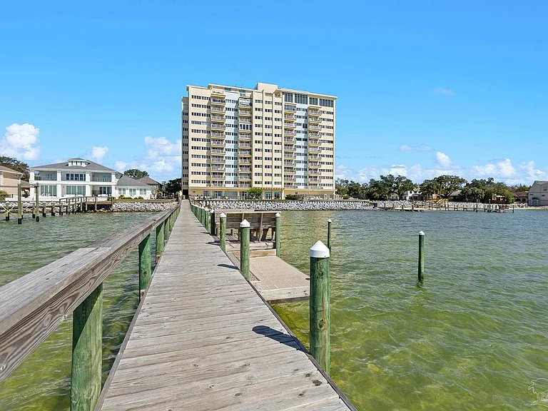 825 Bayshore Dr #605 — Photo 23