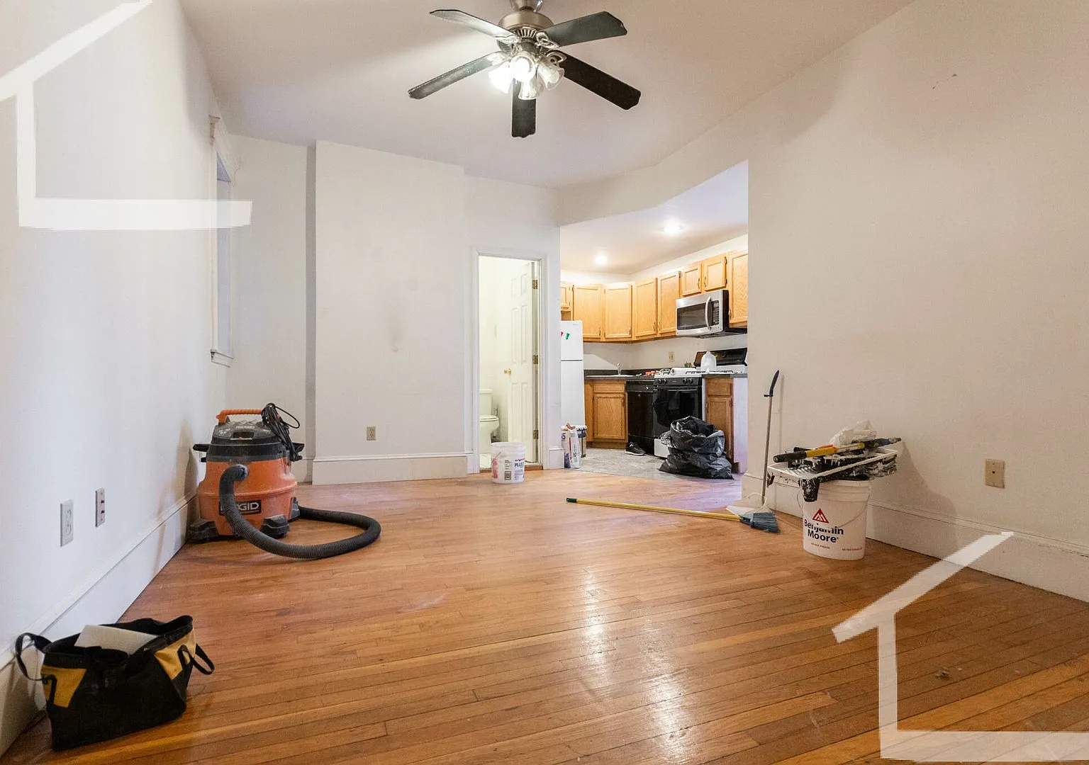 Great Value! Bright 3-bed, 1-bath Near the T in Allston — Photo 4