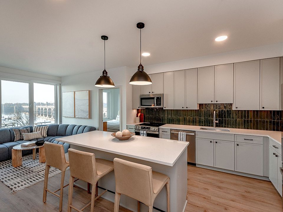 Model Unit Kitchen - Light Finish Scheme