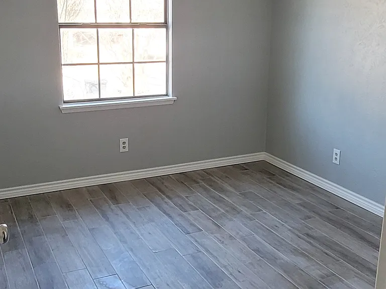 6904 Misty Glen Ct — Photo 1