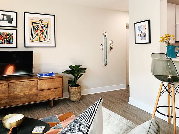 5th image of 1801 Braken Ave #1833
