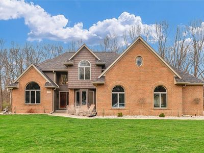 541 Hickory Ln, Charleston, IL, 61920