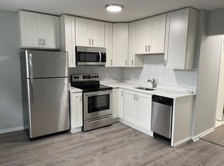 31 Chelsea St #2F, Boston, MA 02128