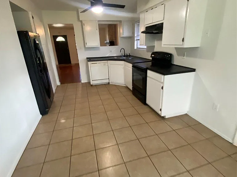 1508 No Mor Cv — Photo 9