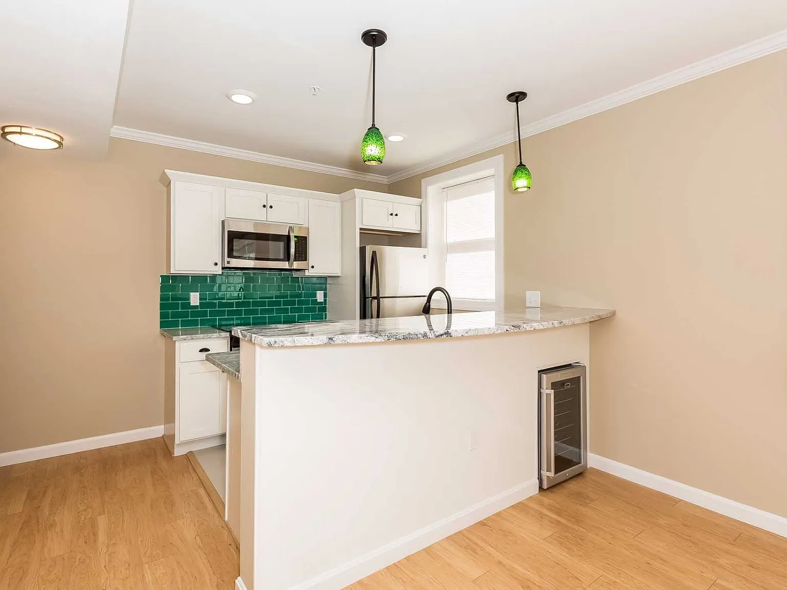 2 bed, $3,150 — Photo 2