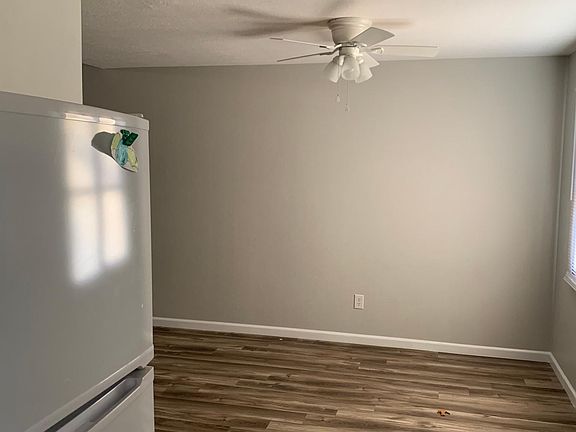 3rd image of 813 Illinois Ave