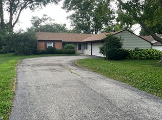 149 Mellbrook Rd, Bolingbrook, IL 60440