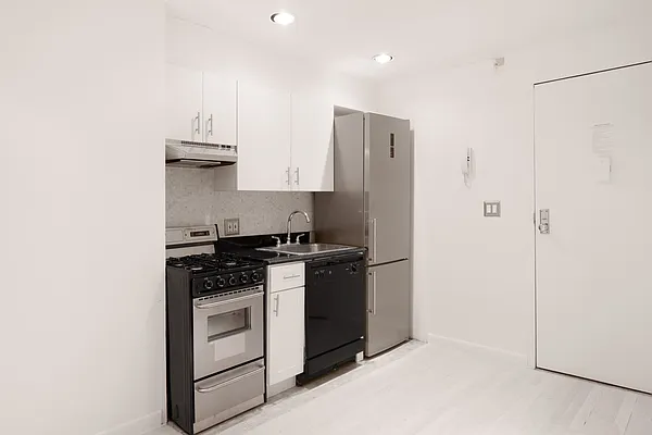 Rented by WAM Partners - William Moses Co. | media 12