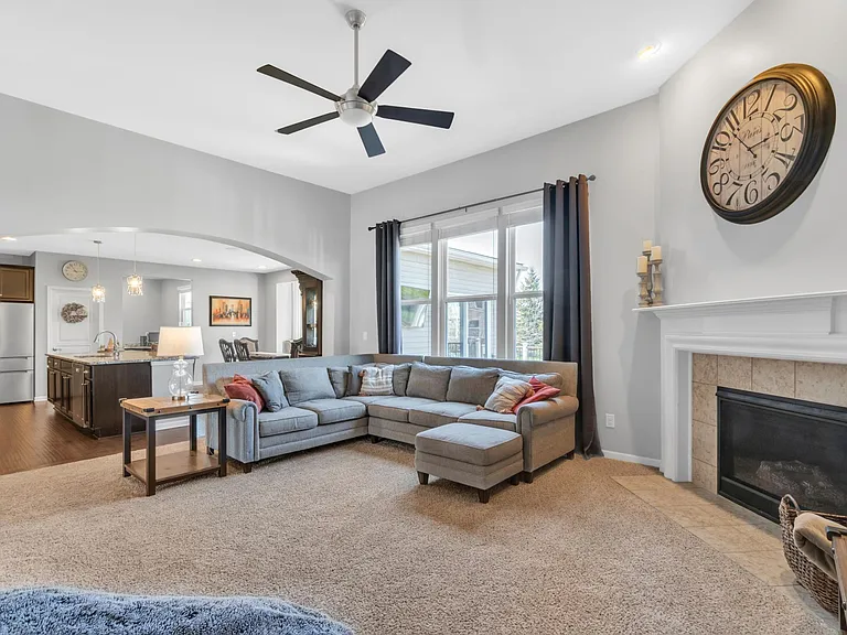 15745 Diamante Dr — Photo 13