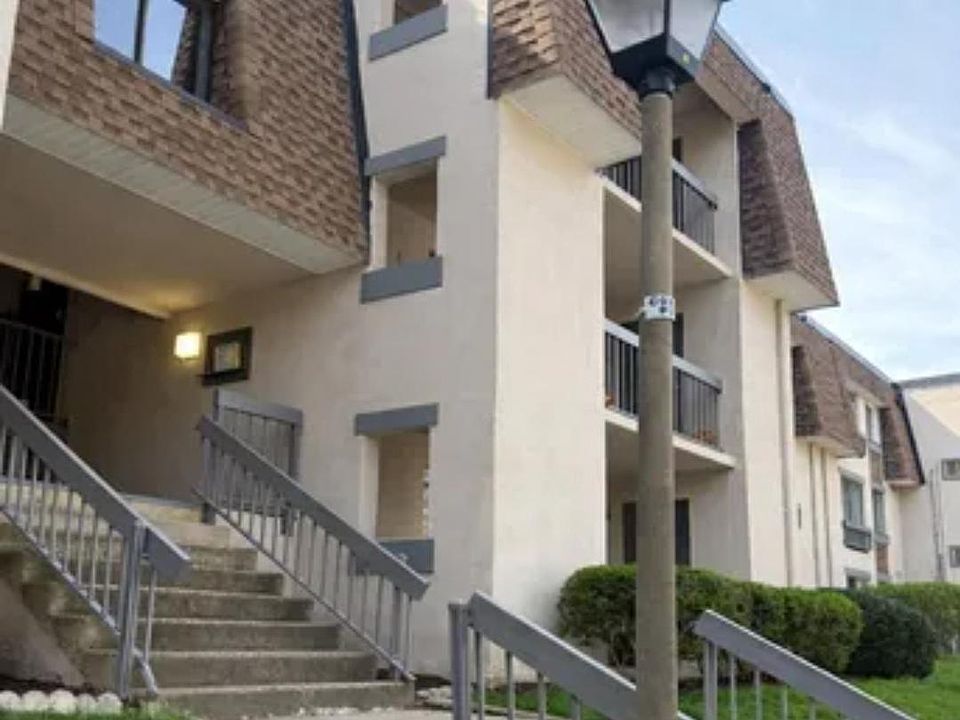 1st image of 3803 Laramie Pl #122E