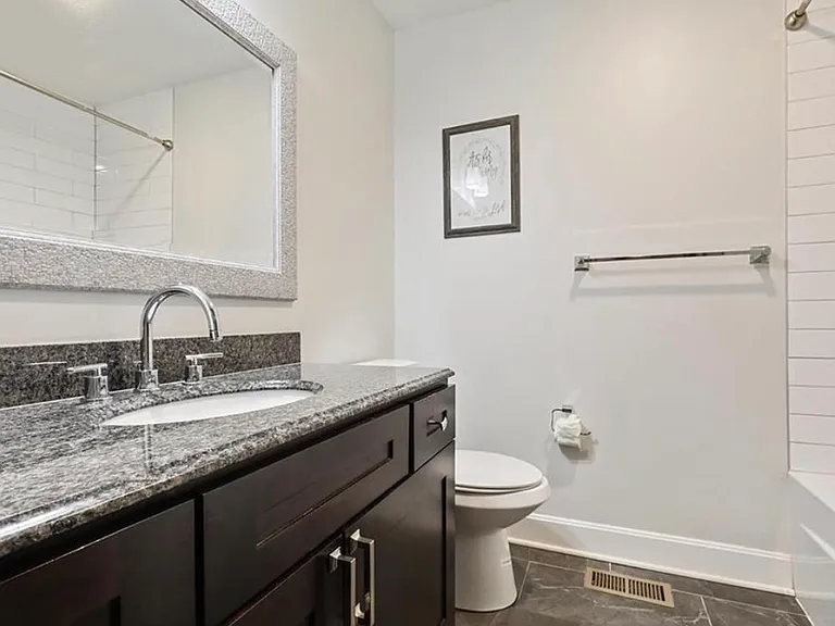 4536 Bell St — Photo 5