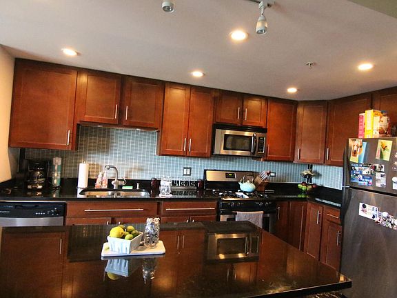 2nd image of 21 Kristin Dr Unit 520