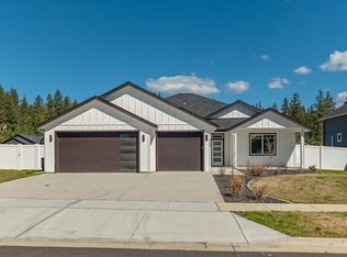 3405 E Yearling Rd, Chattaroy, WA 99003