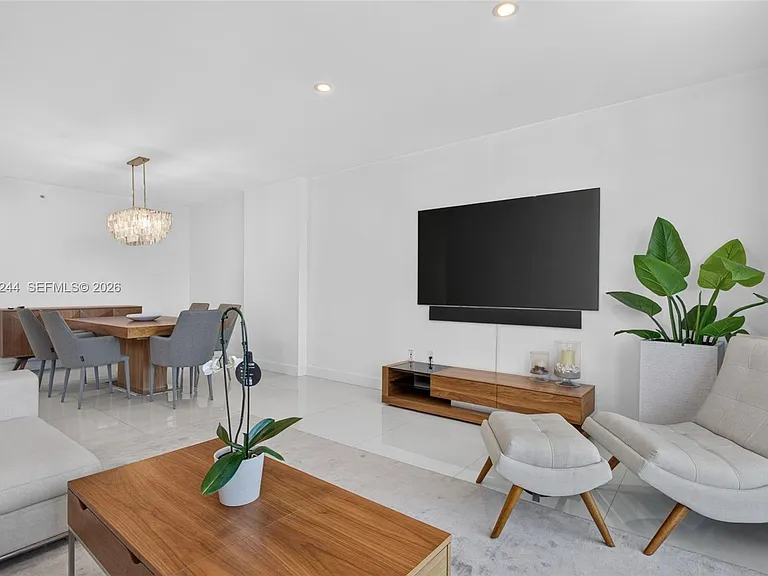 10275 Collins Ave #1521 — Photo 13