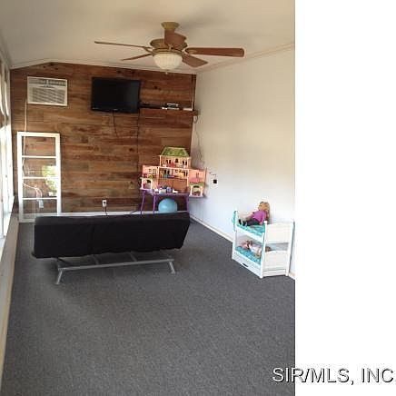 2nd image of 610 Durley St