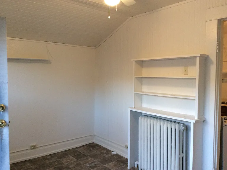 1037 N Sierra St #B — Photo 4