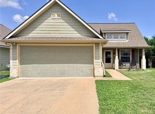 1029 Fallbrook Loop, College Station, TX 77845
