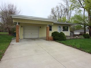 537 Riverside Dr, Battle Creek, MI 49015