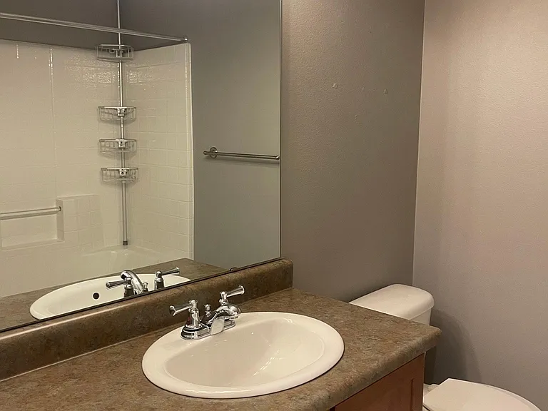 1900 Weaver Rd #H205 — Photo 15